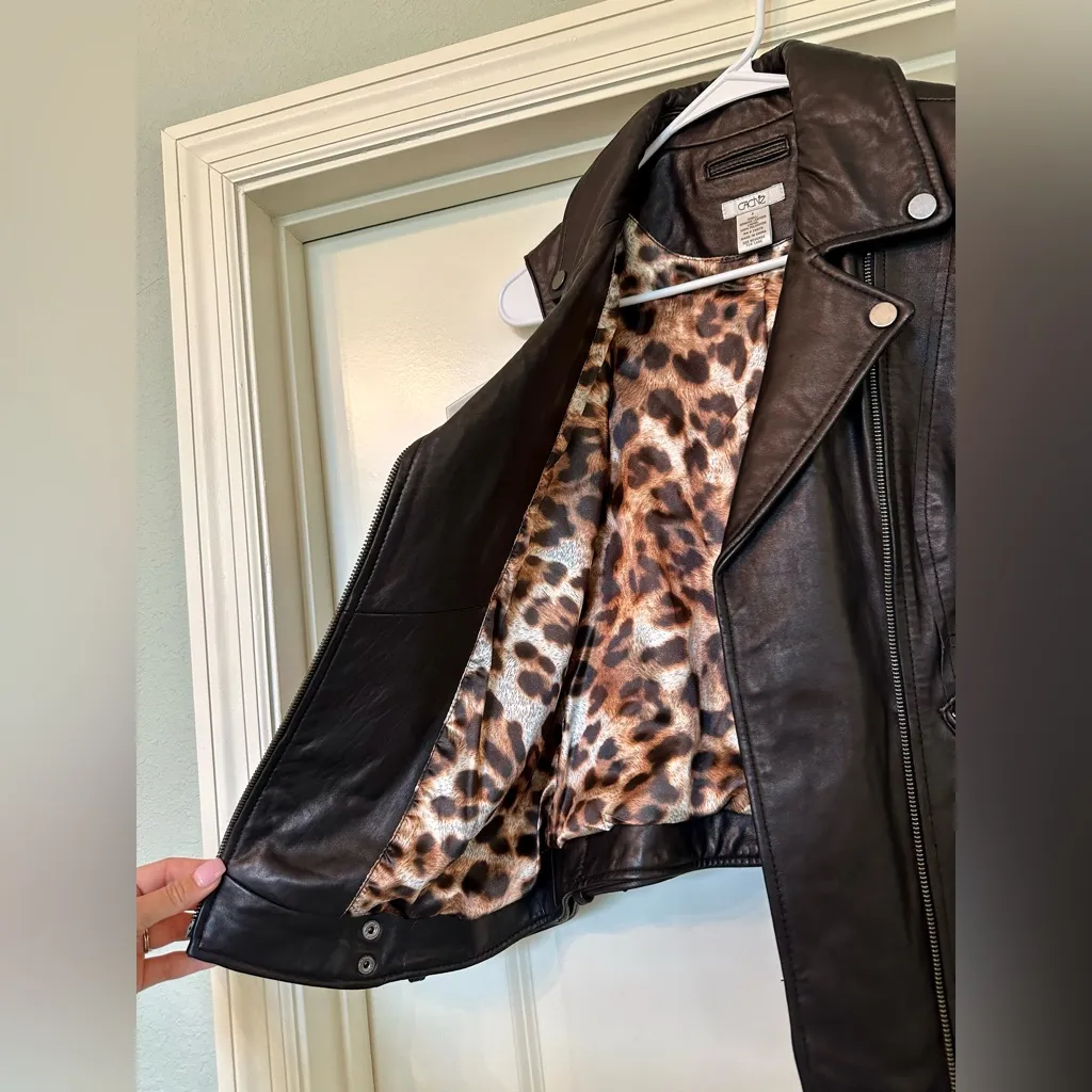 Cache - 100% Leather Vest with Leopard Silk Lining - BRAND NEW CONDITION! - Image 6