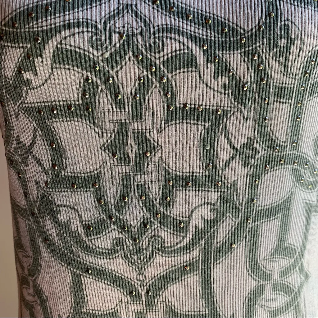 Skinny Minnie short sleeve ribbed baby tee bling studs on front Size Small Gray - Image 5