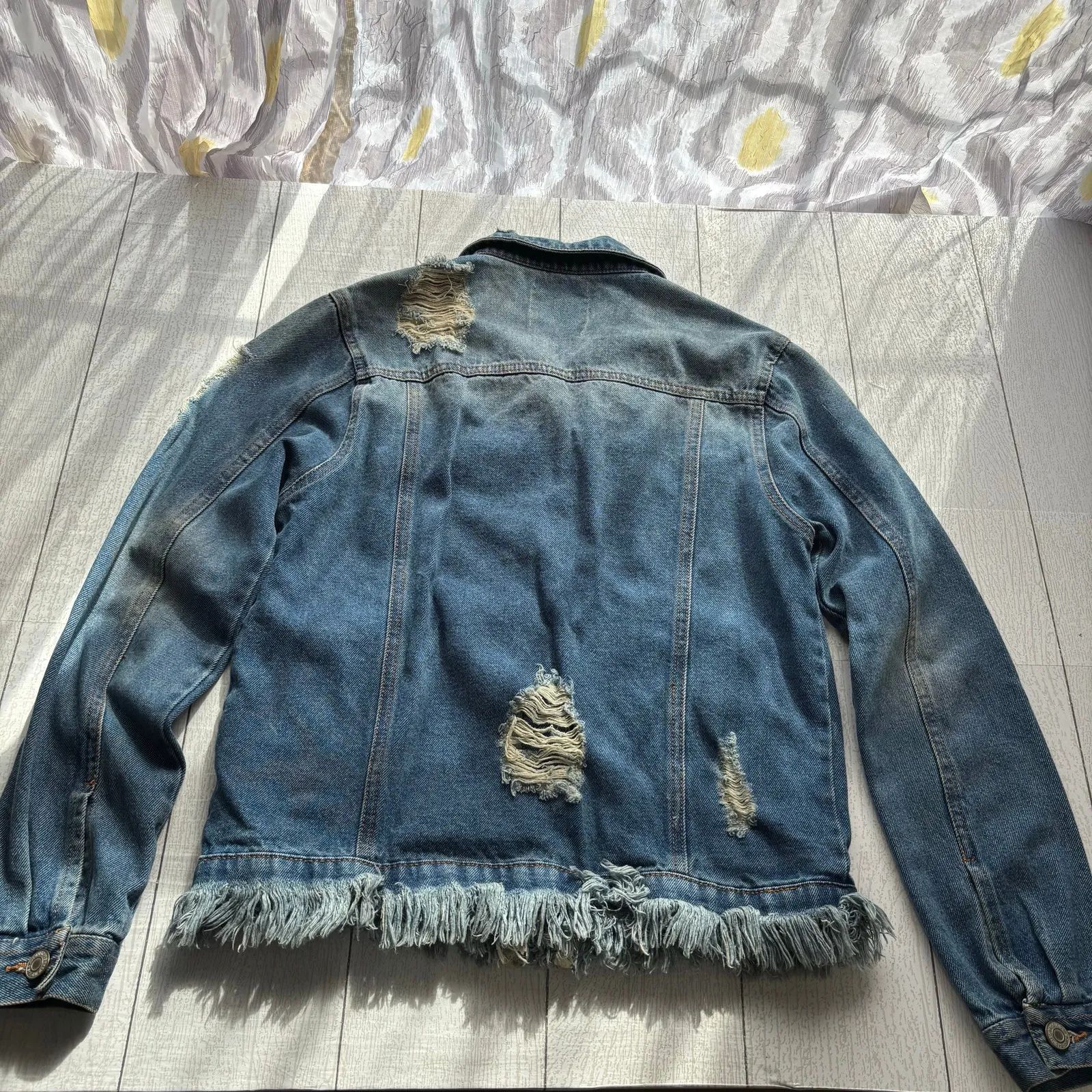 Iris Blue Denim Jacket Fringe Hem Distressed Size Small - Image 12