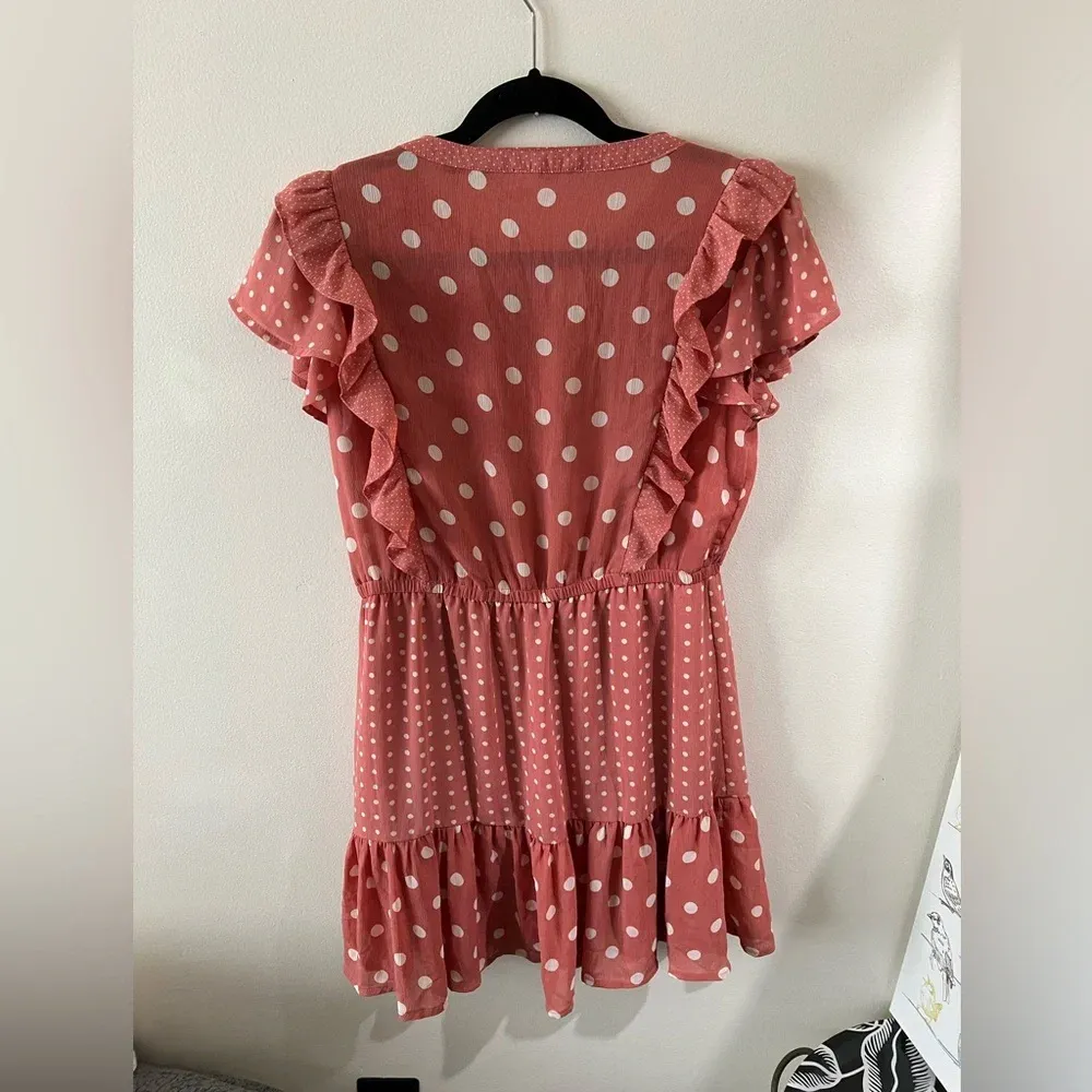 Women’s E&M pink polka dot ruffle cap sleeve flirty boho dress size M in EUC - Image 3