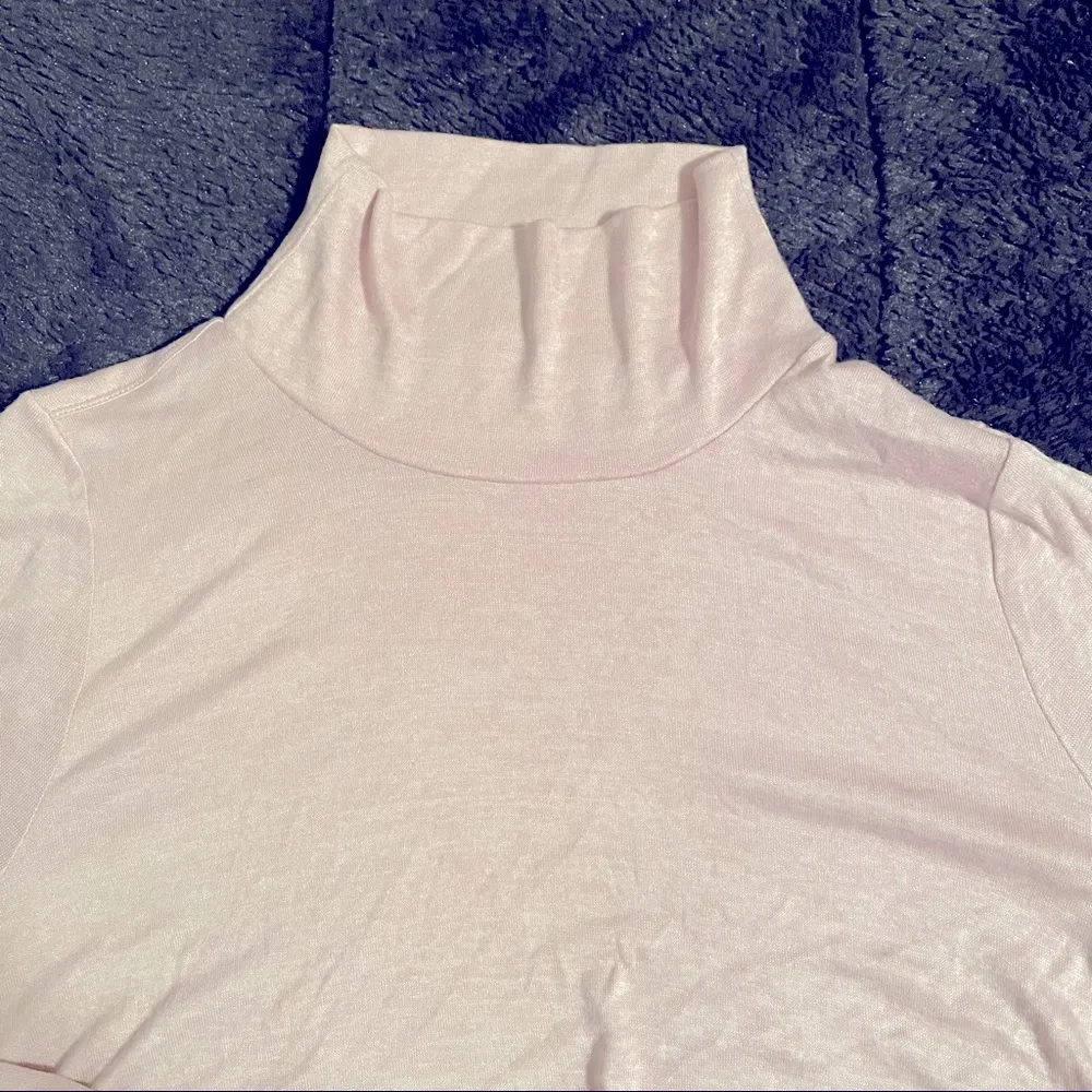 Calvin Klein  Performance Funnel Neck High Low Top - Image 4