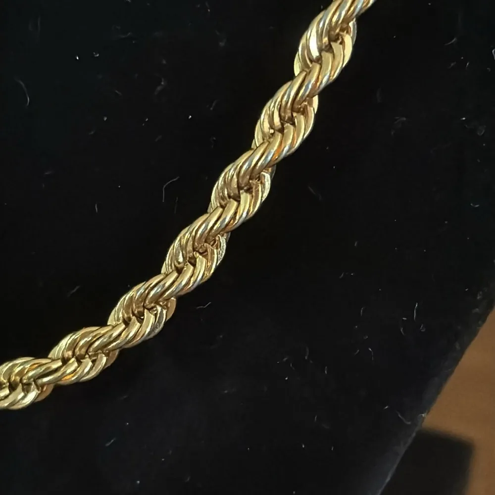 MONET 20” Twisted Rope Choker Necklace Gold plate 6mm width Vintage 70's 80's - Image 2