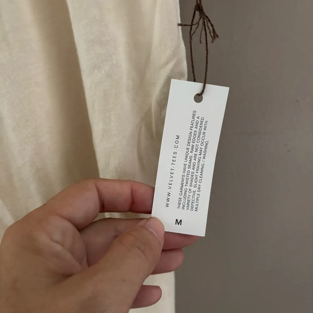 NWT Velvet by Graham & Spencer shirt Size M - Image 2