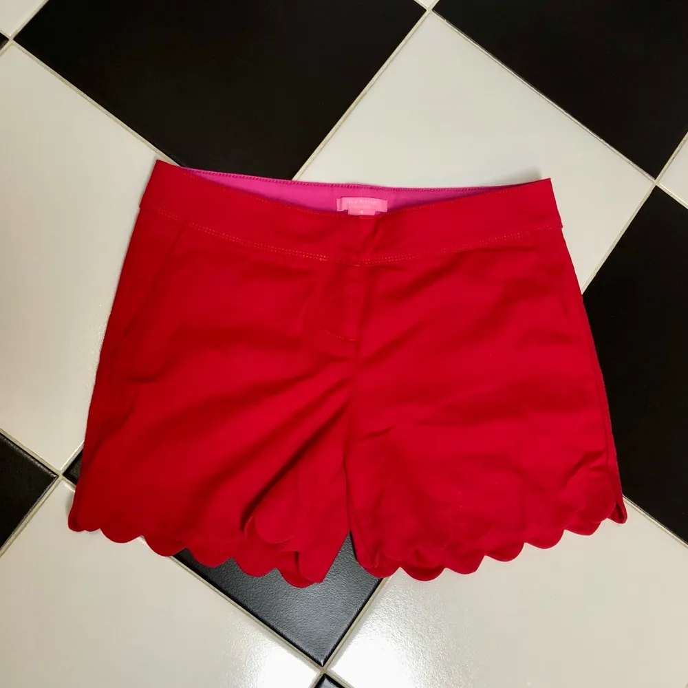 Bright Red Chino Shorts Scallop Hem High Waisted size 4 Oversized - Image 2