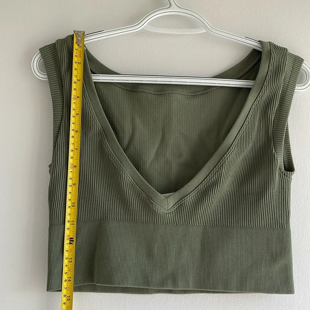 Sleeveless Ribbed Knit Top - Green - Image 3