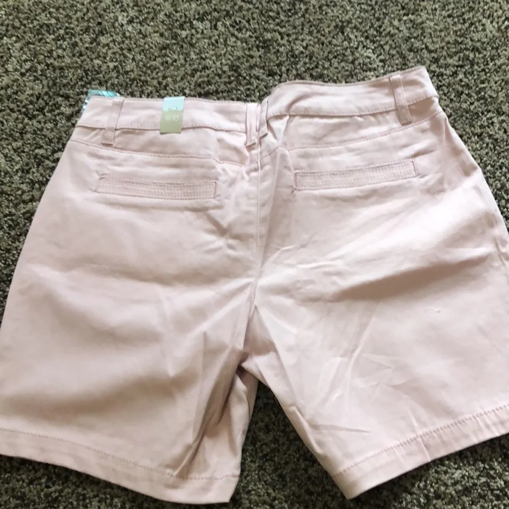 Maurices ladies size 9/10 NWT pink shorts - Image 4