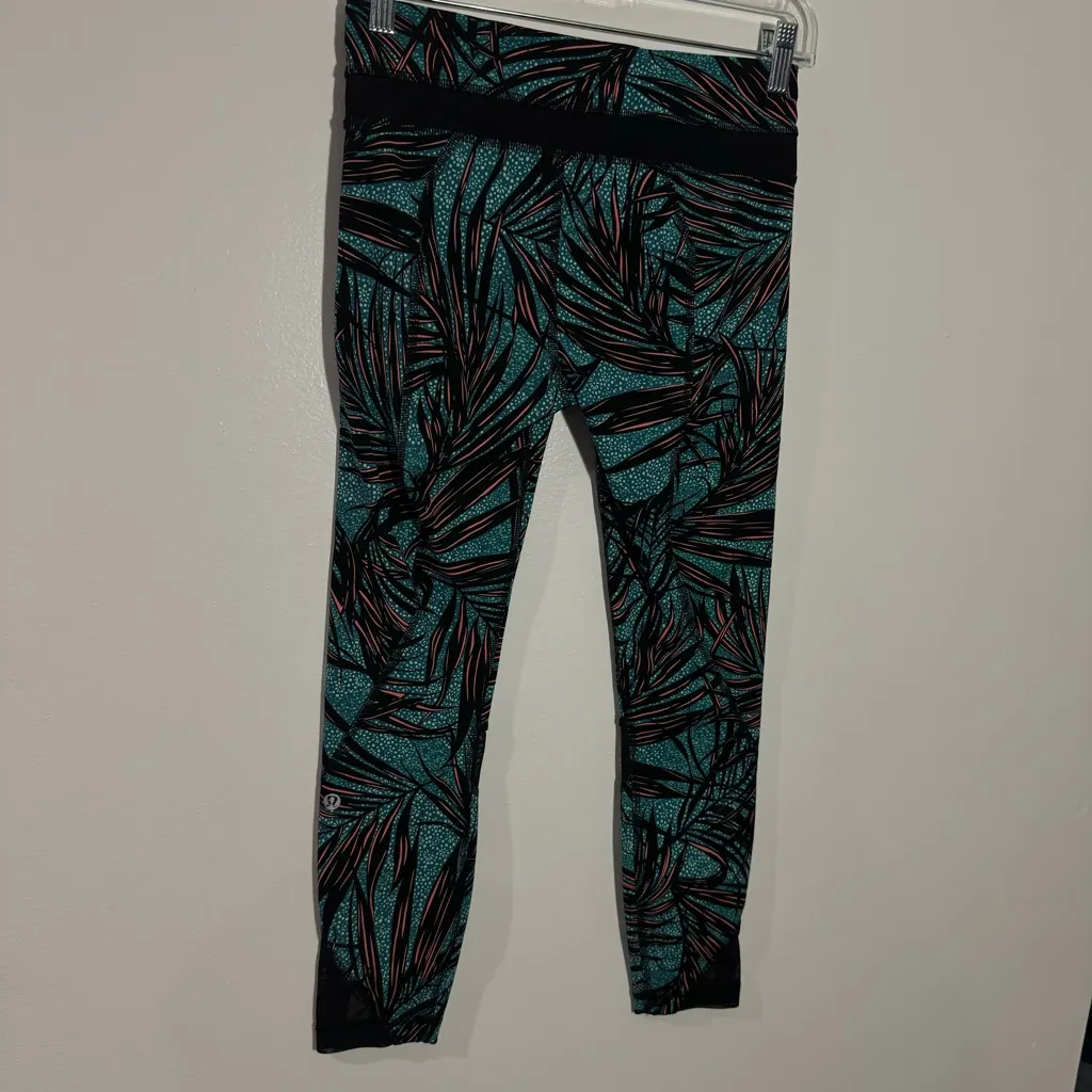 Lululemon Inspire‎ Tight II Palm Lace Tofino Teal Multi Size 4 - Image 8
