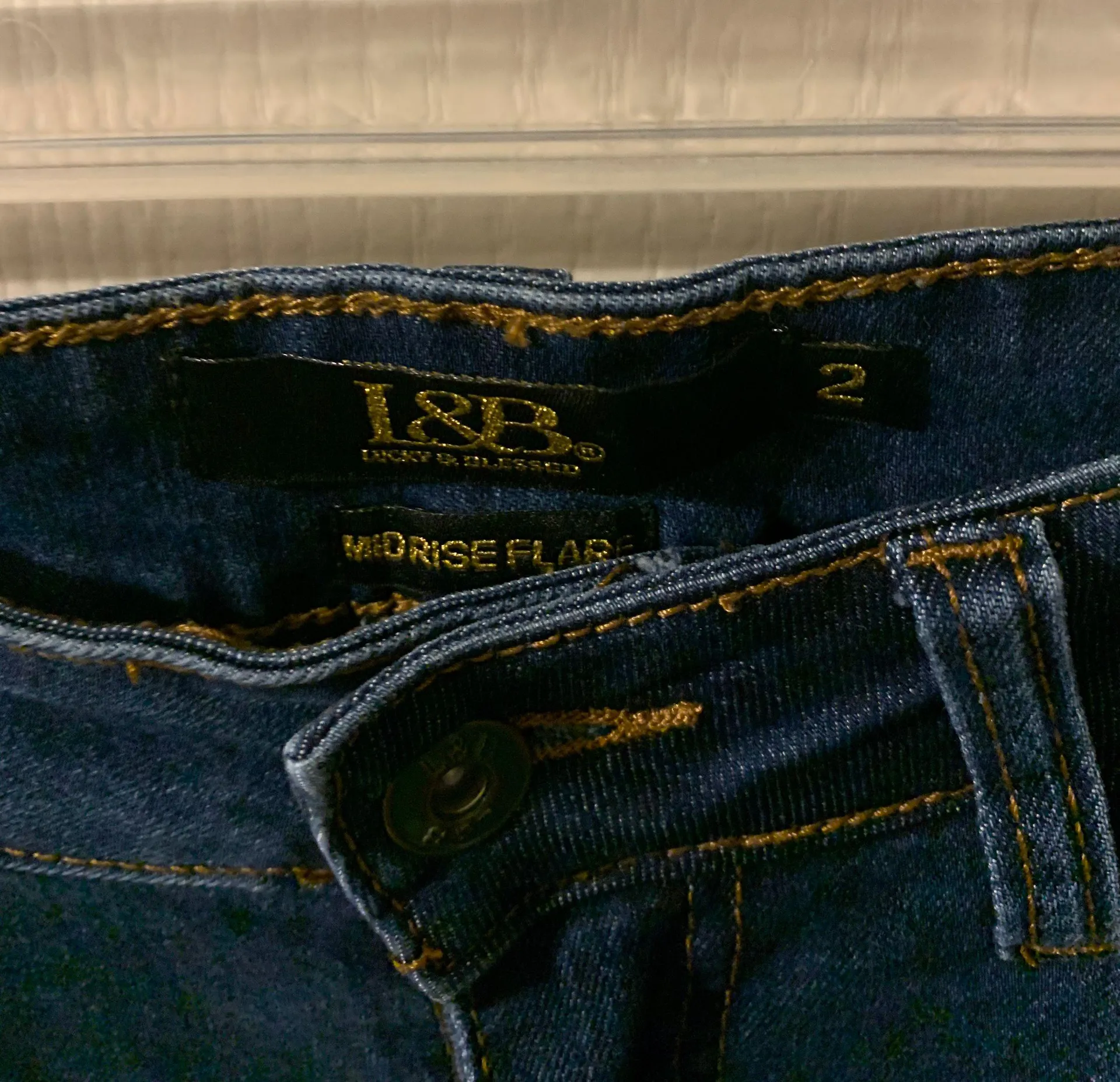 Cavendars Mid - Image 3