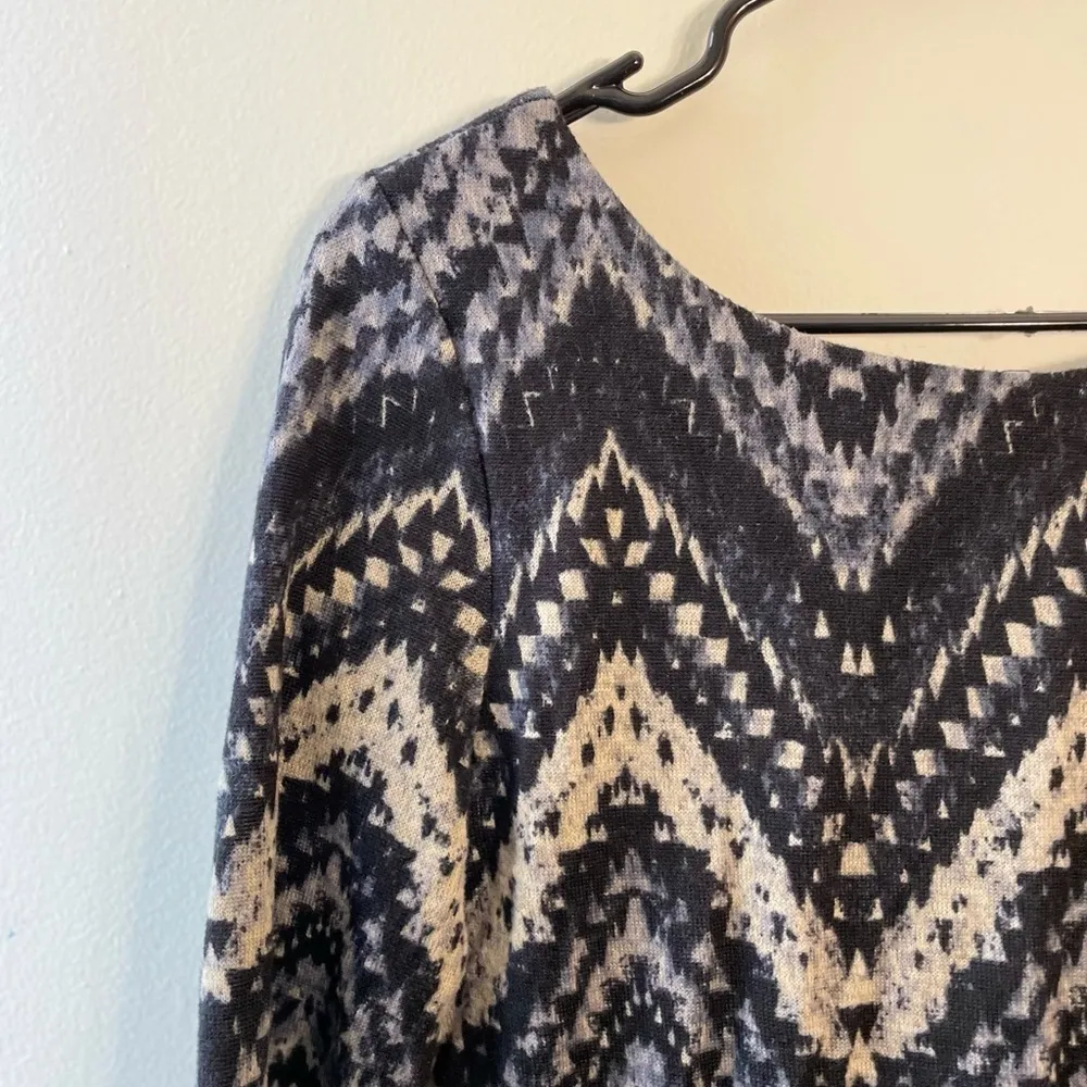 Lily Rise Geometric Arrow Low Cut 3/4 Sleeve Woman’s Dress Navy Blue White Midi - Image 4