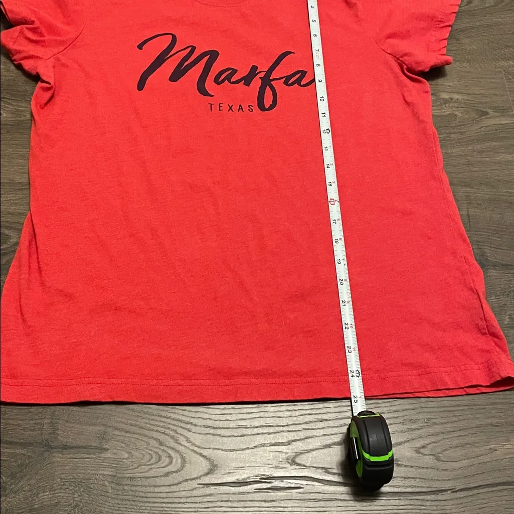 Women’s Hotel Paisano Red Marfa Texas Graphic Shirt Sleeve T - Image 4