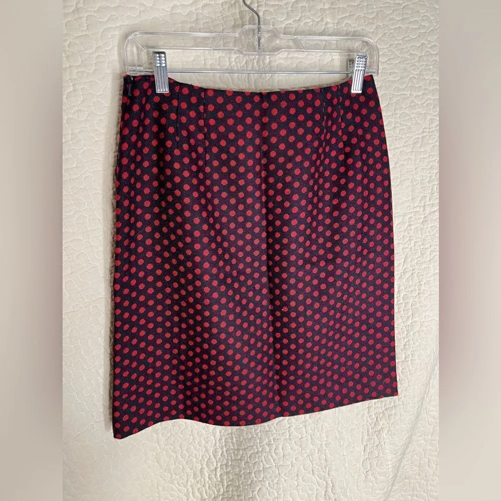 Talbots NWT  Navy and Red Polka Dot Skirt - Image 4