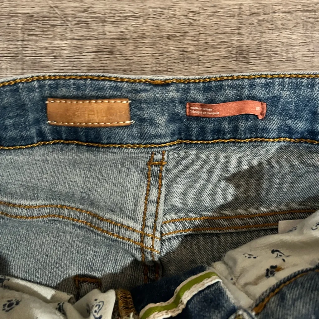 ANTHROPOLOGIE Pilcro Demilune Boot Cut jeans in medium blue wash - Image 4