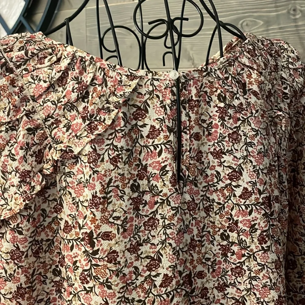 Max Studio  floral ruffled blouse - Image 6