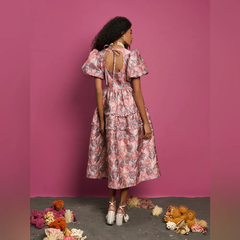 NWT  DREAM Nerissa Jacquard Midi Dress DREAM CORALS IN BLOOM  S - Image 2