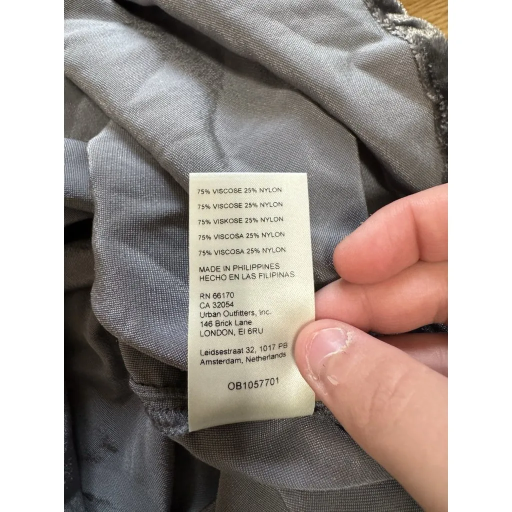 Pilcro Anthropologie Top Women Size XS Velour Button Gray Shirt Whimsy Goth City - Image 10