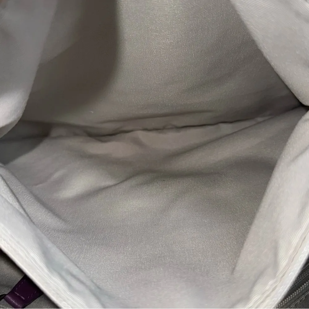 Coach Leather Soho North South Tote Shoulder Bag. Berry Purple Color - Image 11