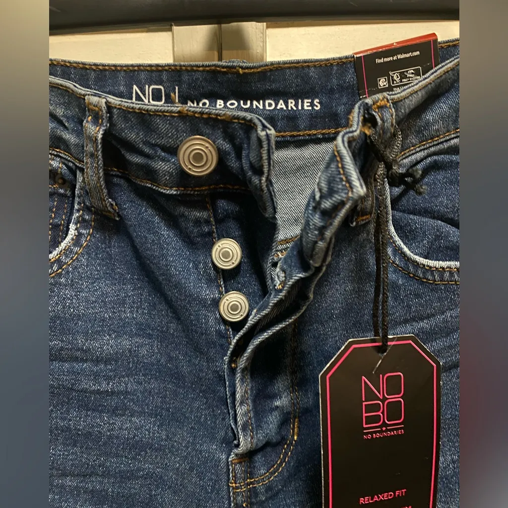 No Boundaries‎ Distressed Jeans NWT dark wash raw hem - Image 2