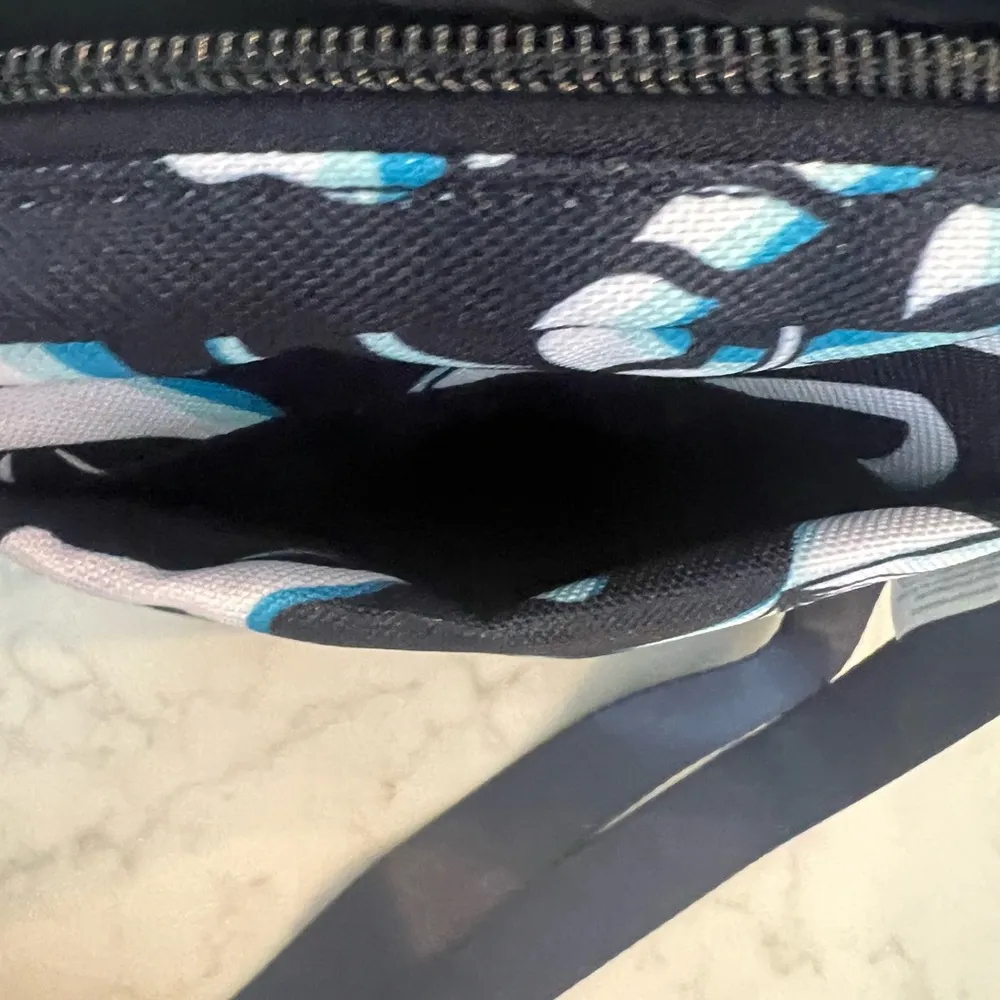 New Vera Bradley Lighten Up Mini Hipster Crossbody Bag Shore Enough Purse $75 - Image 8