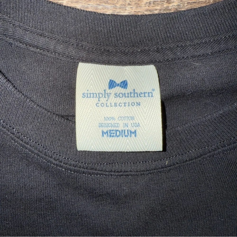 Simply Southern Sunflower “Be Kind” Long Sleeve Shirt Size Medium Black/Yellow - Image 4