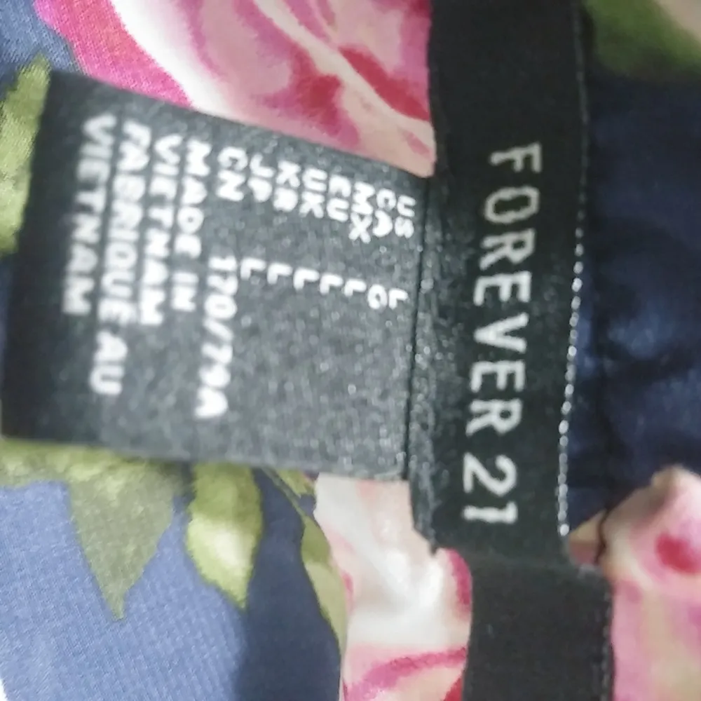 Forever 21 L Navy Pink Skort - Image 2