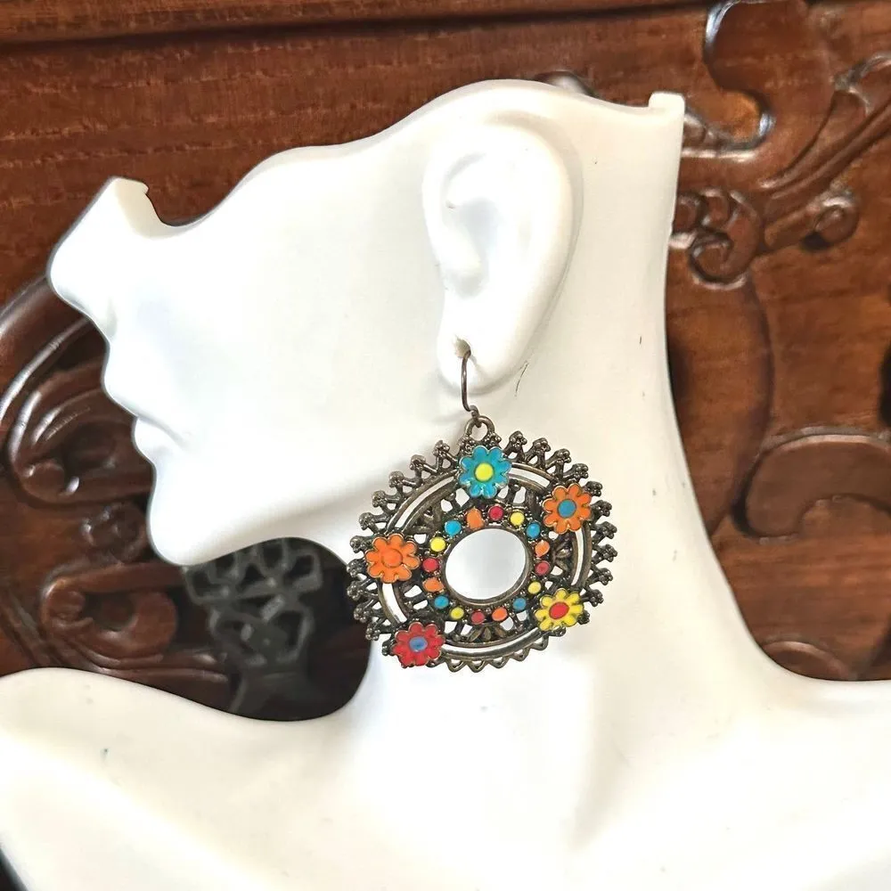 Ava and Grace circle flower earrings - Image 5