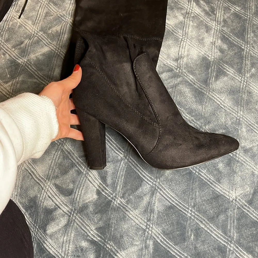 MissGuided black over the knee heeled boots 👢 - Image 5
