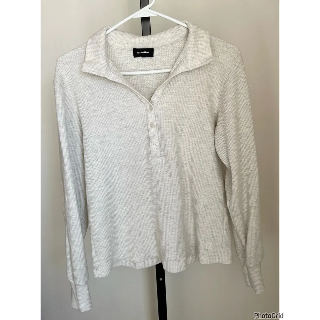 Monrow Brushed Thermal Knit Henley XS - Image 3