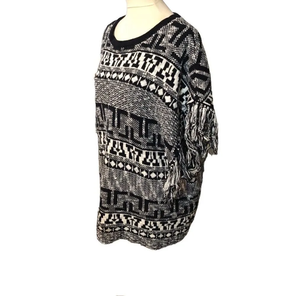 Gianni Bini Black and white southwestern oversized poncho style sweater with fri - Image 6