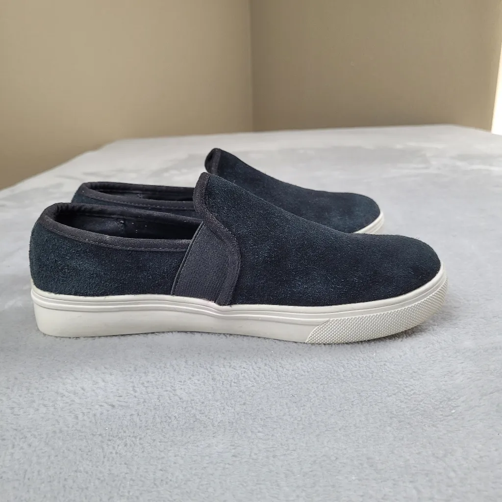 Blondo Women's Size 7.5 M Black Suede Waterproof Slip On Shoes B3346-015 - Image 5