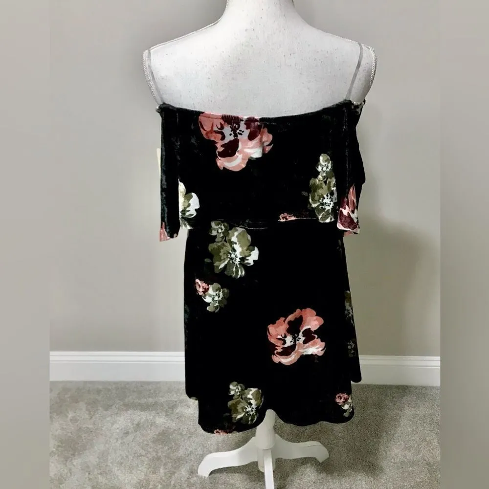 NWT Black Velvet Floral off the shoulder mini skater dress - Image 8