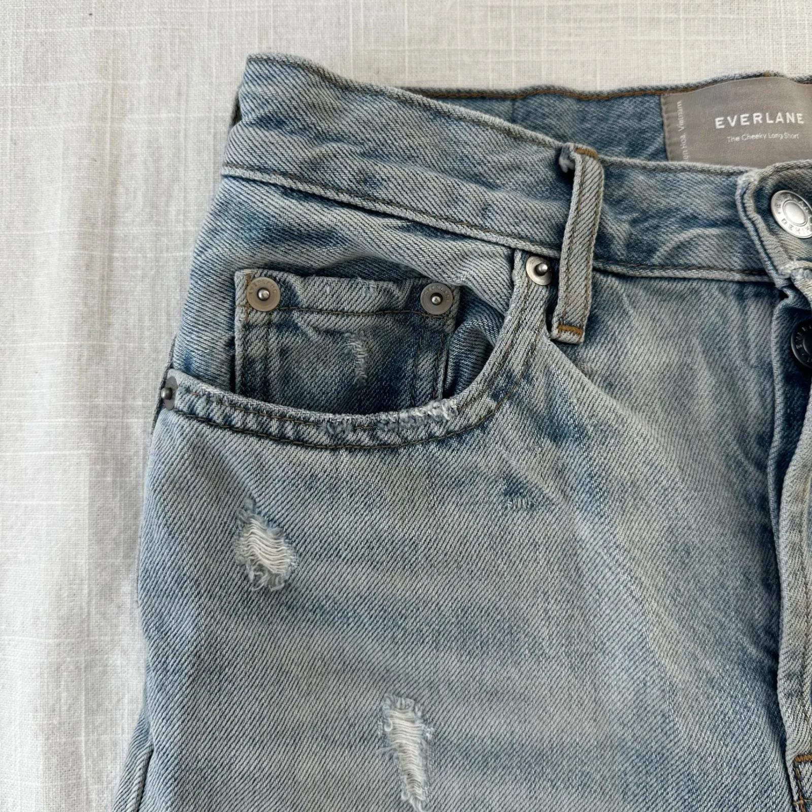 Everlane Denim Shorts Distressed‎ Raw Hem Casual Summer Light Wash Size 23 - Image 6