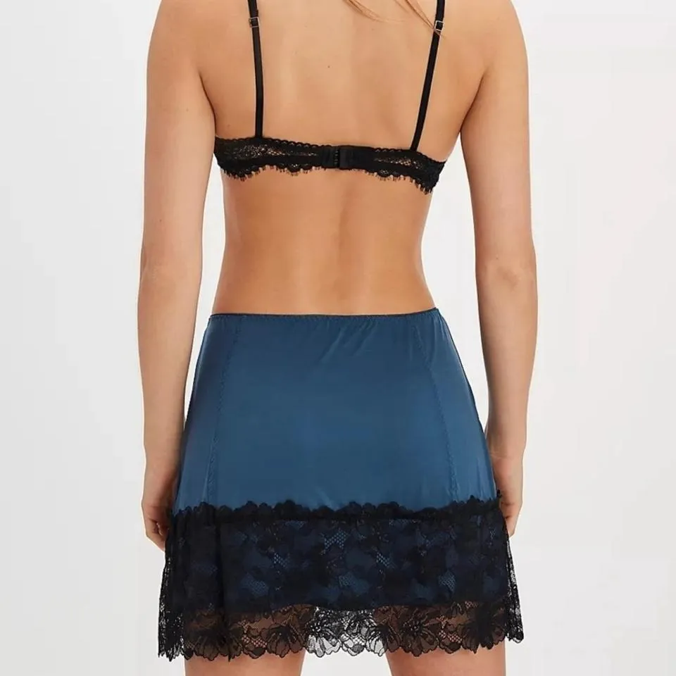 Free People Party Crashers Half Slip Navy Combo Size Medium MSRP $50 - Image 2