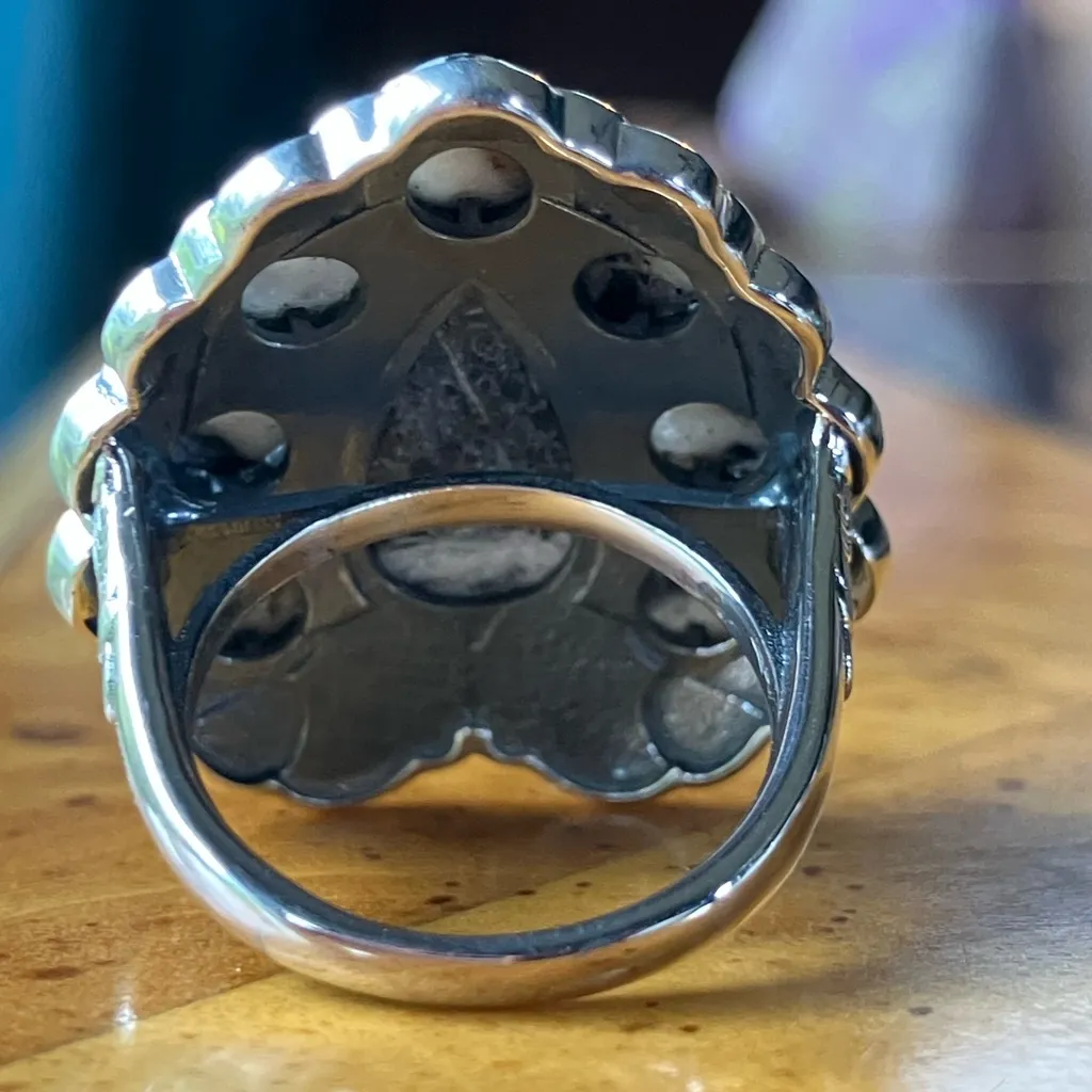 Natural White Buffalo Artistic Cocktail Ring Size 7 Black - Image 5