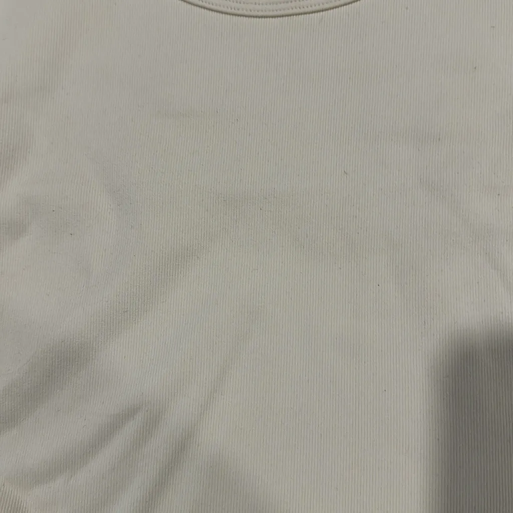 NWT OQQ cream colored scoop neck long sleeve crop top - Image 3