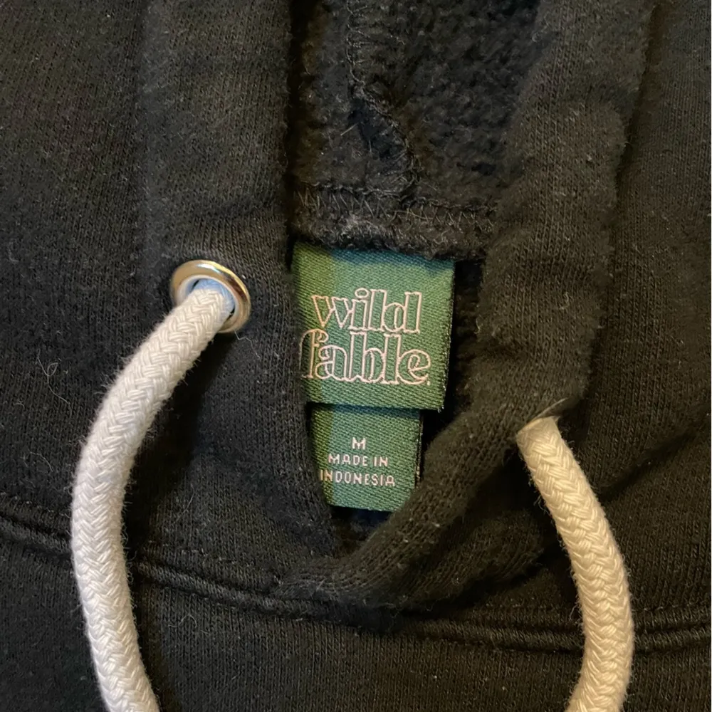 Target  - Wild Fable Cropped Hoodie, Black, Size M, EUC - Image 5