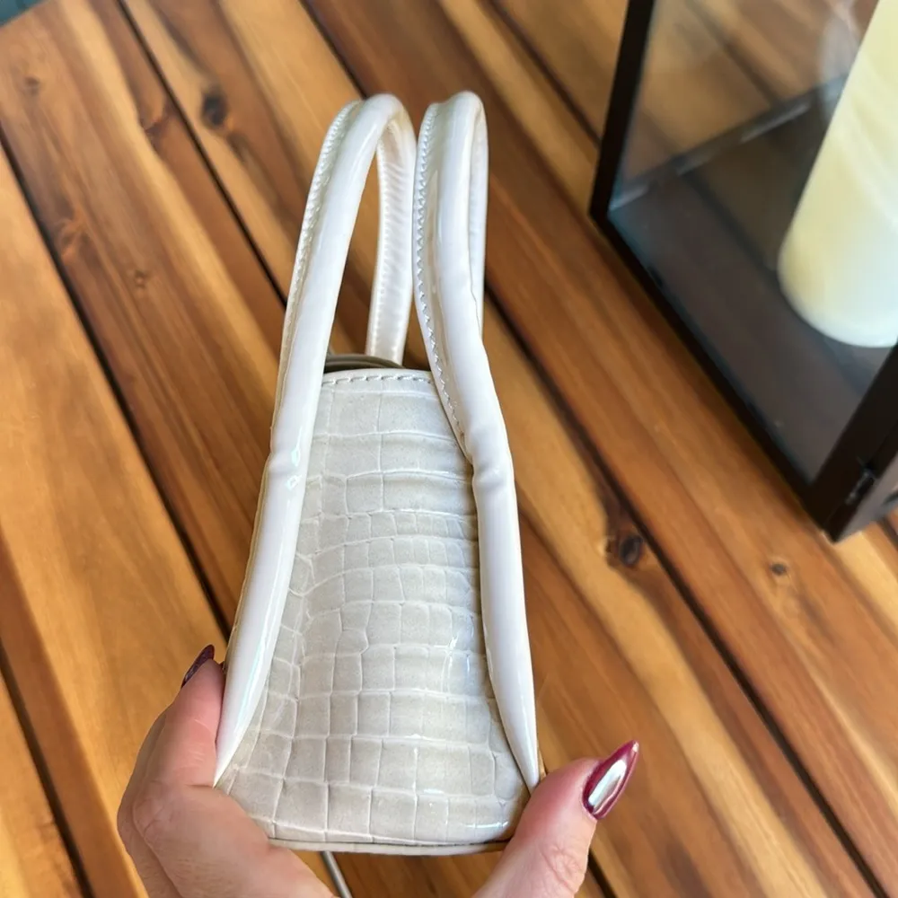 Brie Leon Purse - Image 5