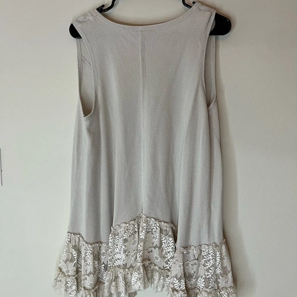 ARULA Lace Hem Cream Tank Top Gray Size XL - Image 3