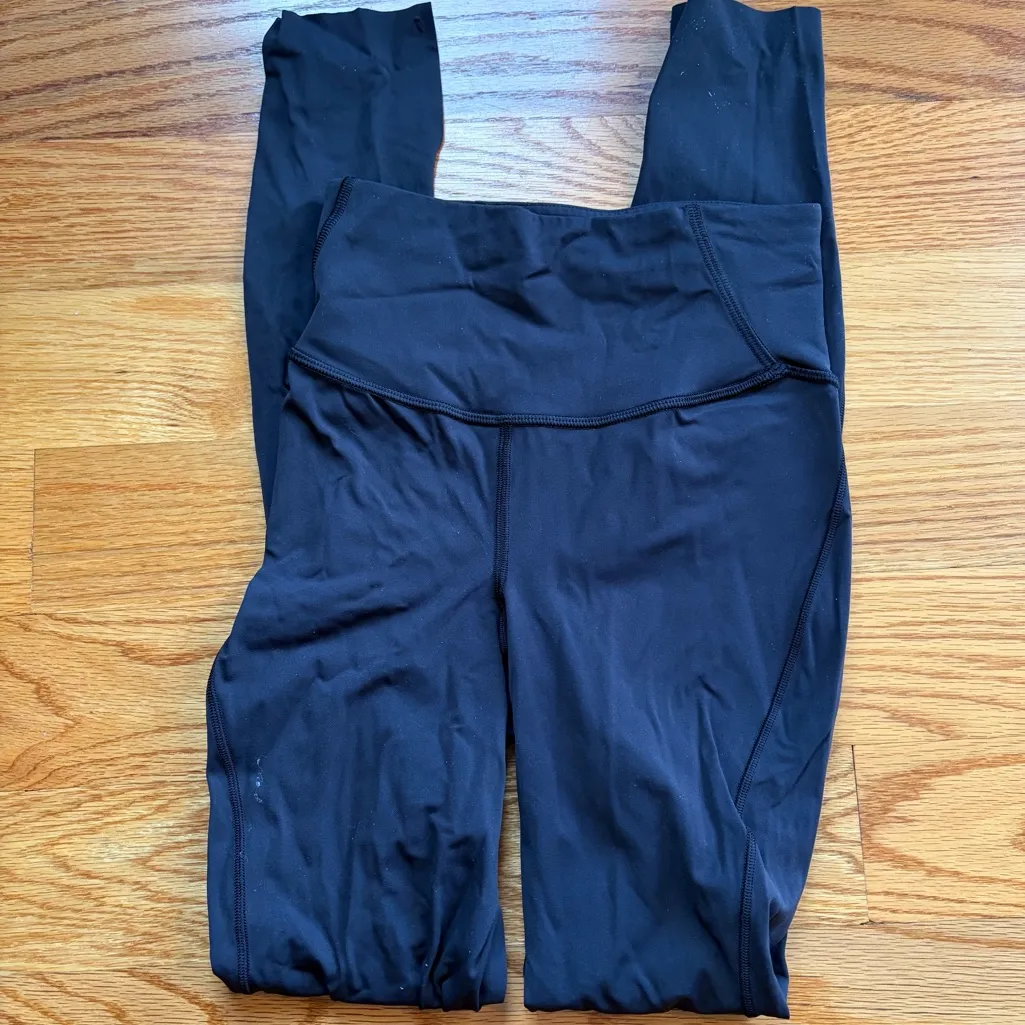 Lululemon Base Pace High-Rise Running Tight Brushed Nulux in true navy size 2 - Image 3