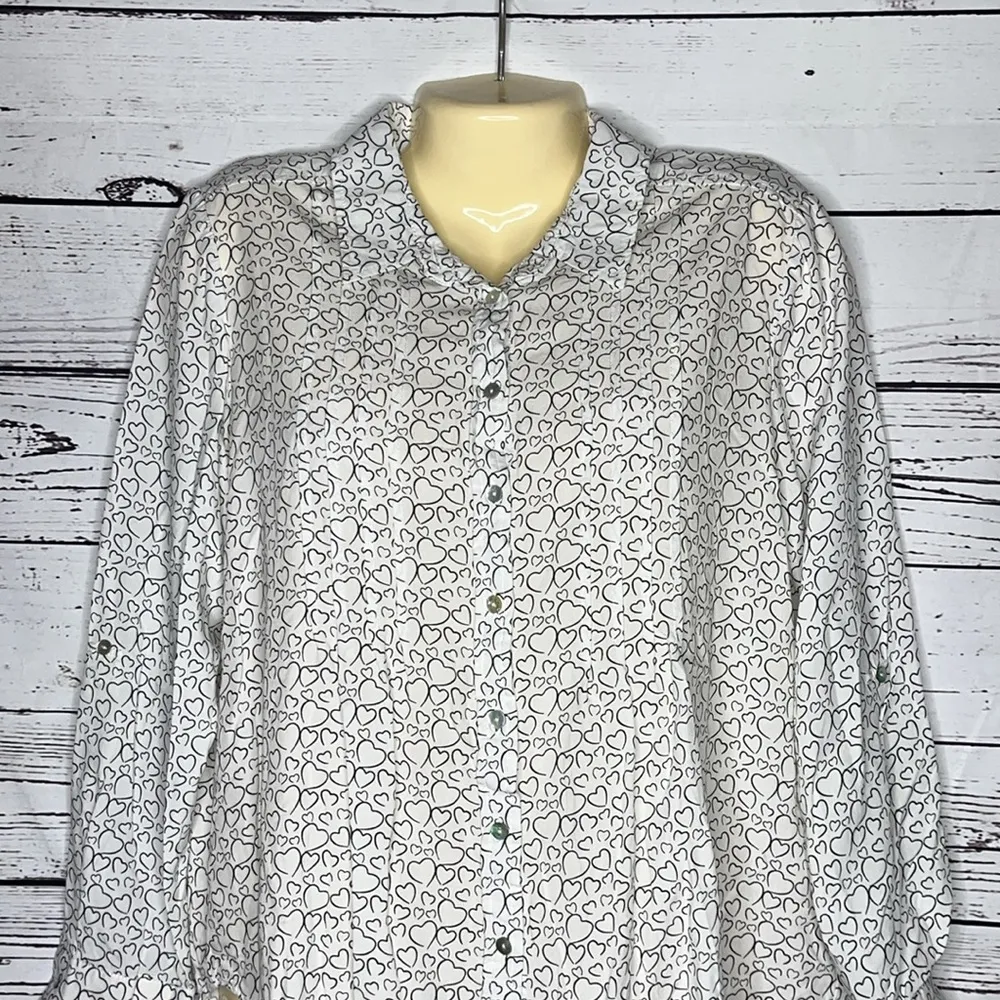 Jane and Delancey Size L White & Black Heart Print Button Down Shirt Top - Image 2