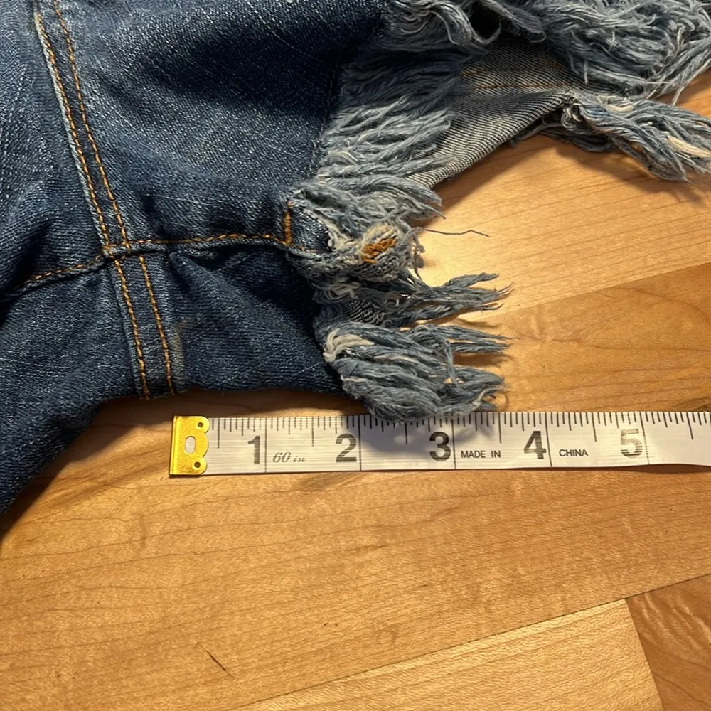 Elan Cutoff Distressed Jean Shorts - Image 10