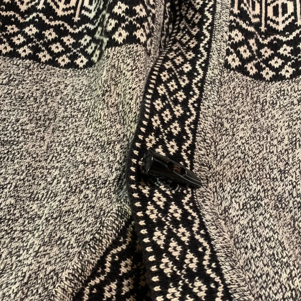 100% Cotton Black Knit Cardigan with Tooth-Like Button Size L - Image 2