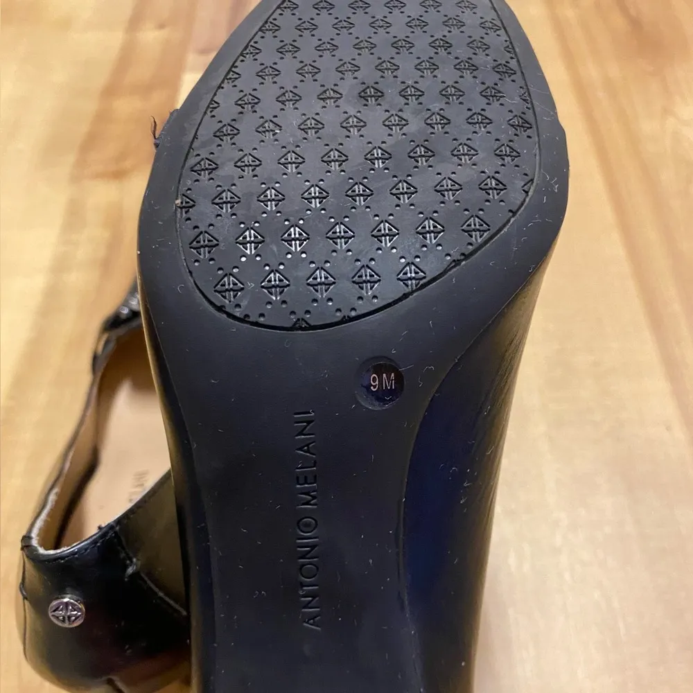 Black Heels - Image 3