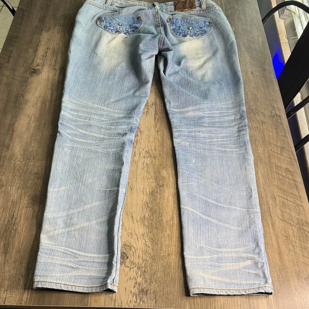 Apple Bottoms Vintage Light Blue Straight Leg Jeans Apple Back Pocket Embroidery Size undefined - Image 11