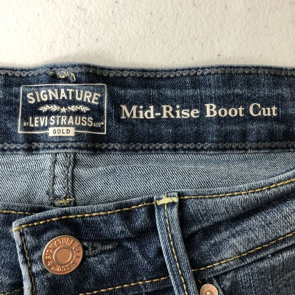 Signature Levi Strauss Womens Jeans Mid-Rise Boot Cut Medium Wash Stretch 28x30 - Image 3