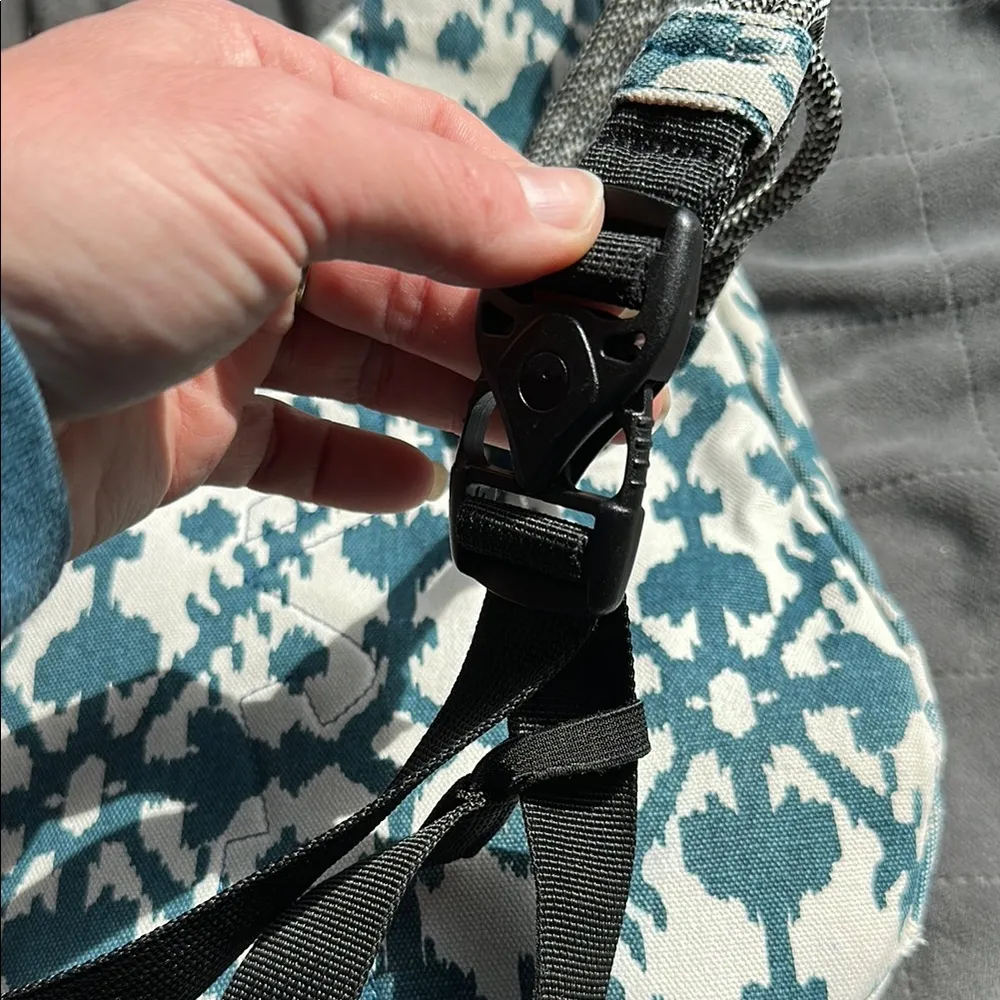 Kavu Blue Geometric Backpack with Teardrop Shape - Image 10