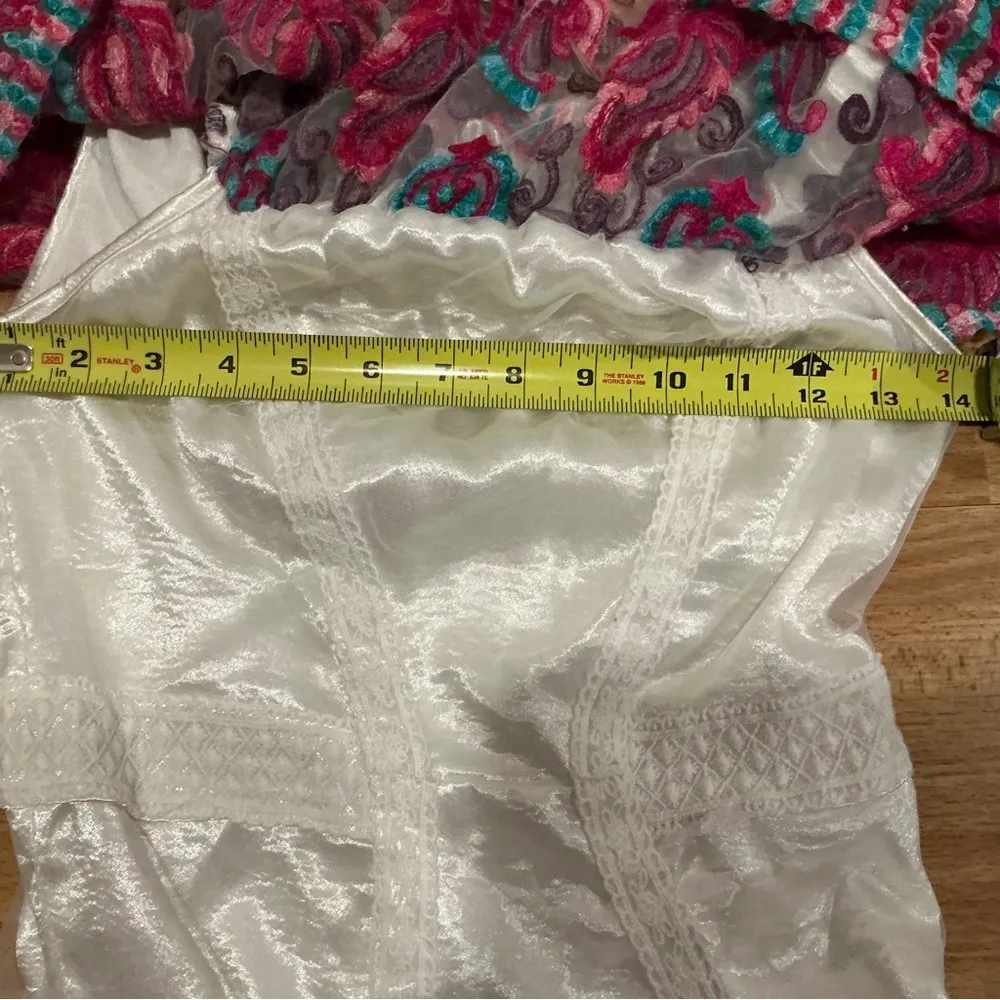 Latiste by Amy off the shoulder mini dress satin white with embroidery sz S - Image 4