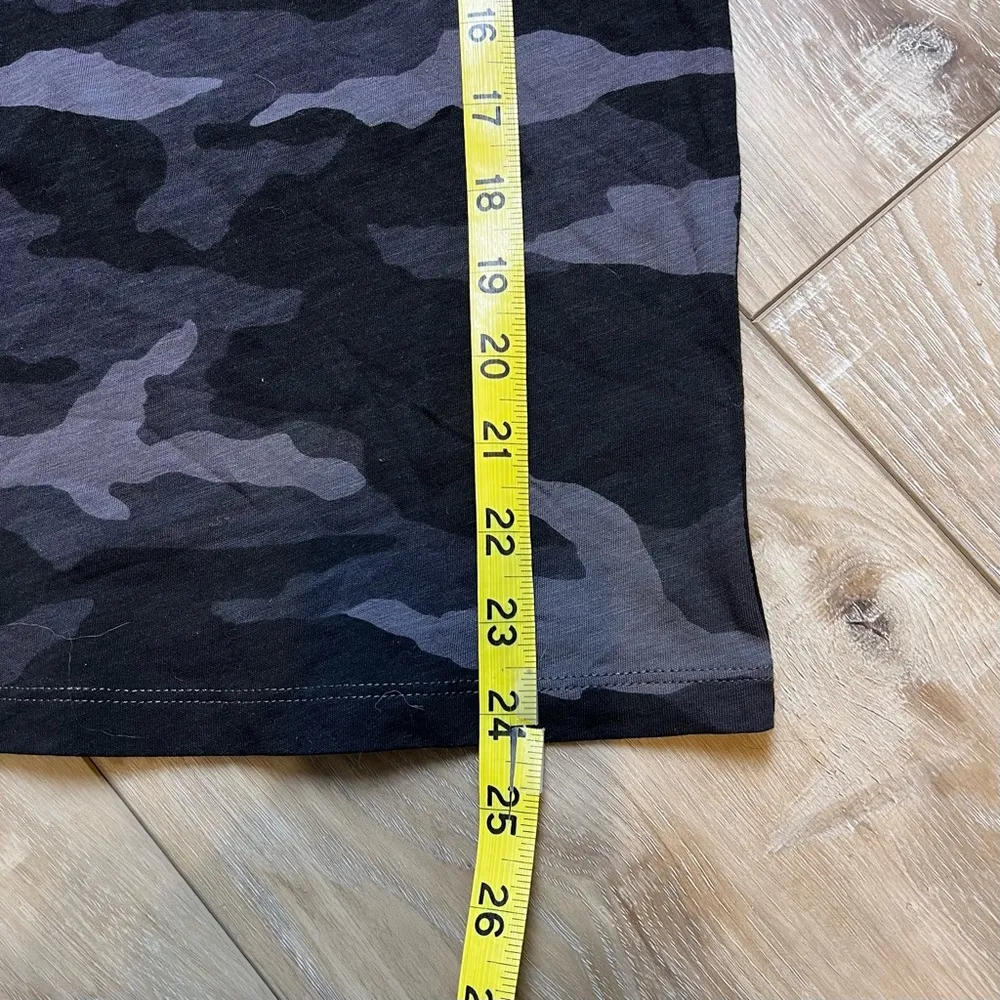 Athleta Organic Daily Black Camo Crew Tee Shirt. Size Small. NWT - Image 9