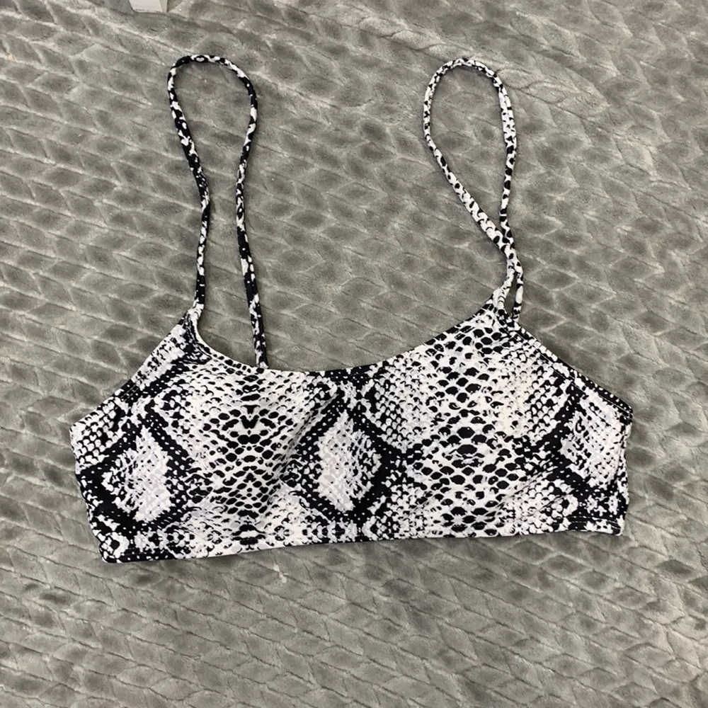 Snake Print Black and White Bikini Size Medium - Image 2