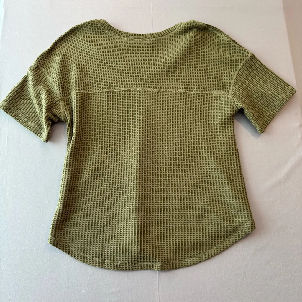 Merokeety Women's Small V-Neck Waffle Knit Top - Olive Green - Image 8