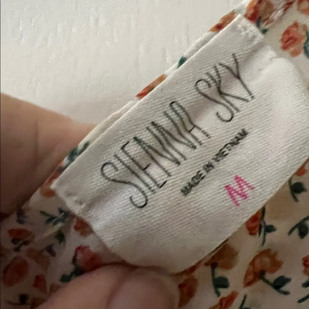 Sienna Sky Multicolor Floral Tank Camisole Size M - Image 3